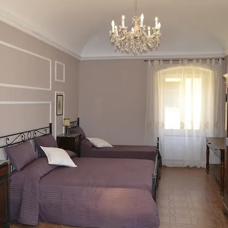 Corte Palazzo Picedi Benettini 3*