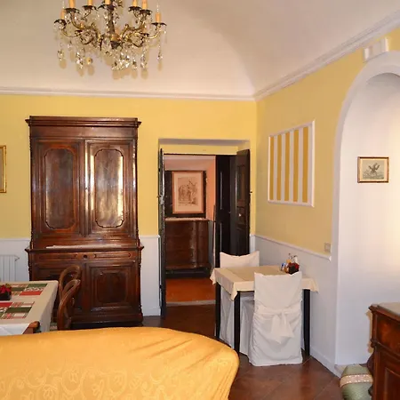 Bed & Breakfast Corte Palazzo Picedi Benettini Sarzana
