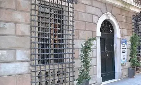 Corte Palazzo Picedi Benettini 3*