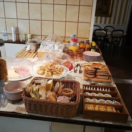 Bed & Breakfast Corte Palazzo Picedi Benettini Sarzana