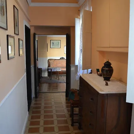 Corte Palazzo Picedi Benettini Sarzana